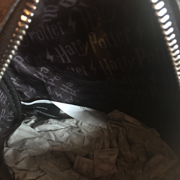 Loungefly Harry Potter Backpack and wallet - Picture 4 of 7